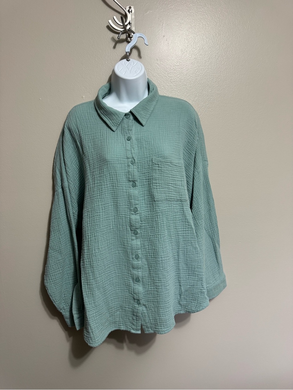 torrid Light Sage Green Cotton Gauze Button-Down Shirt